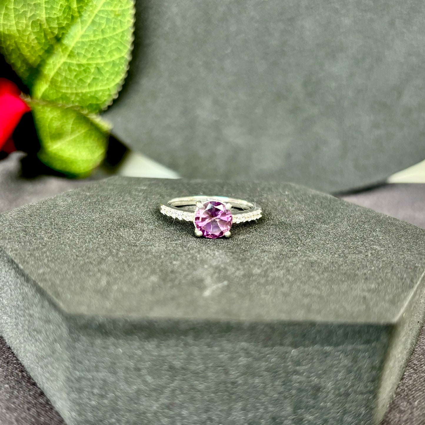 Twilight Aura-The Natural Amethyst Radiance Ring