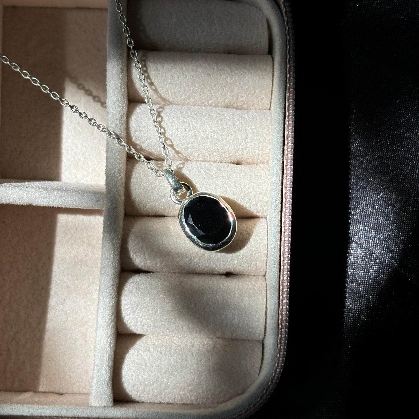 925 Pure Silver Oval Shape Natural Black Onyx Pendant Necklace