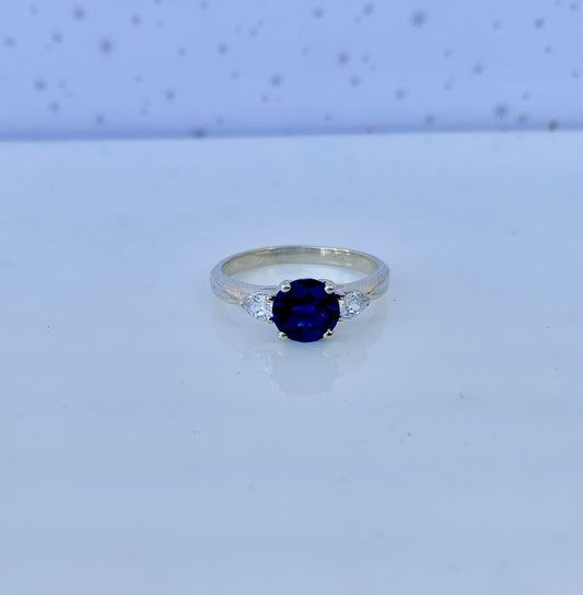 Round Shape 925 Pure Silver Statement Ring