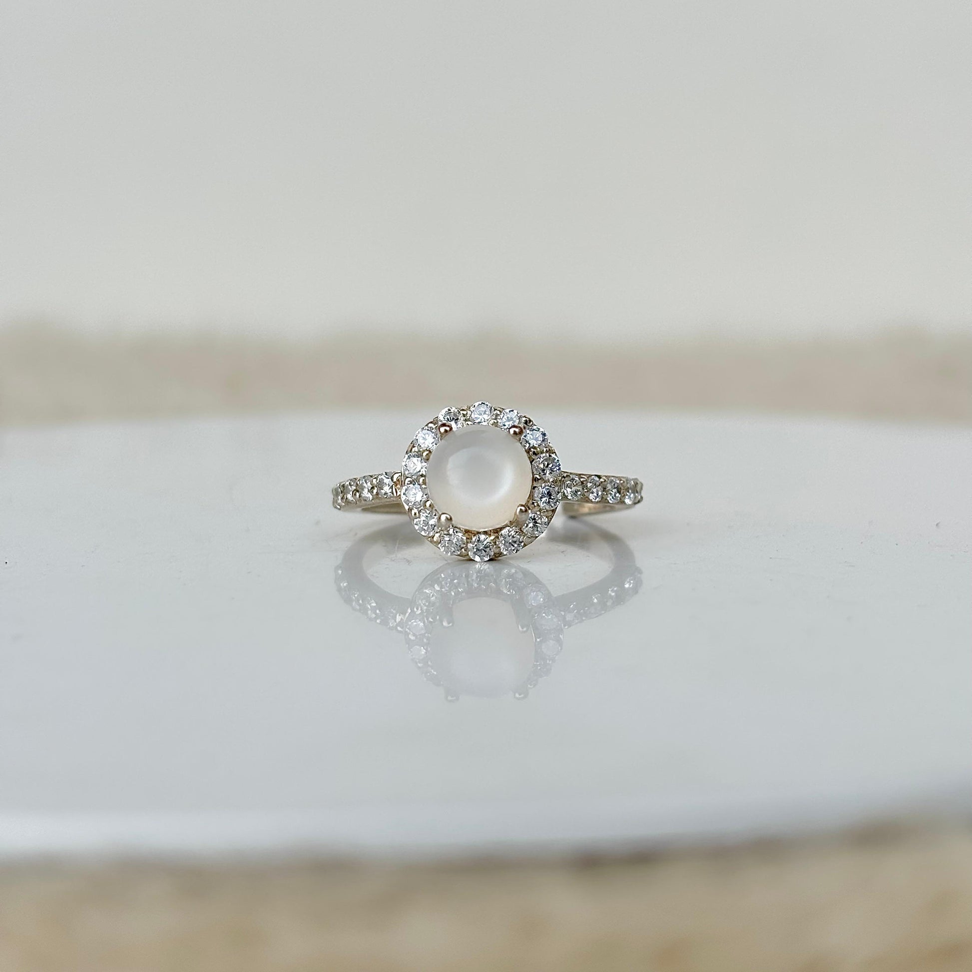 925 sterling silver ring with natural moonstone gemstone – handcrafted elegant jewelry