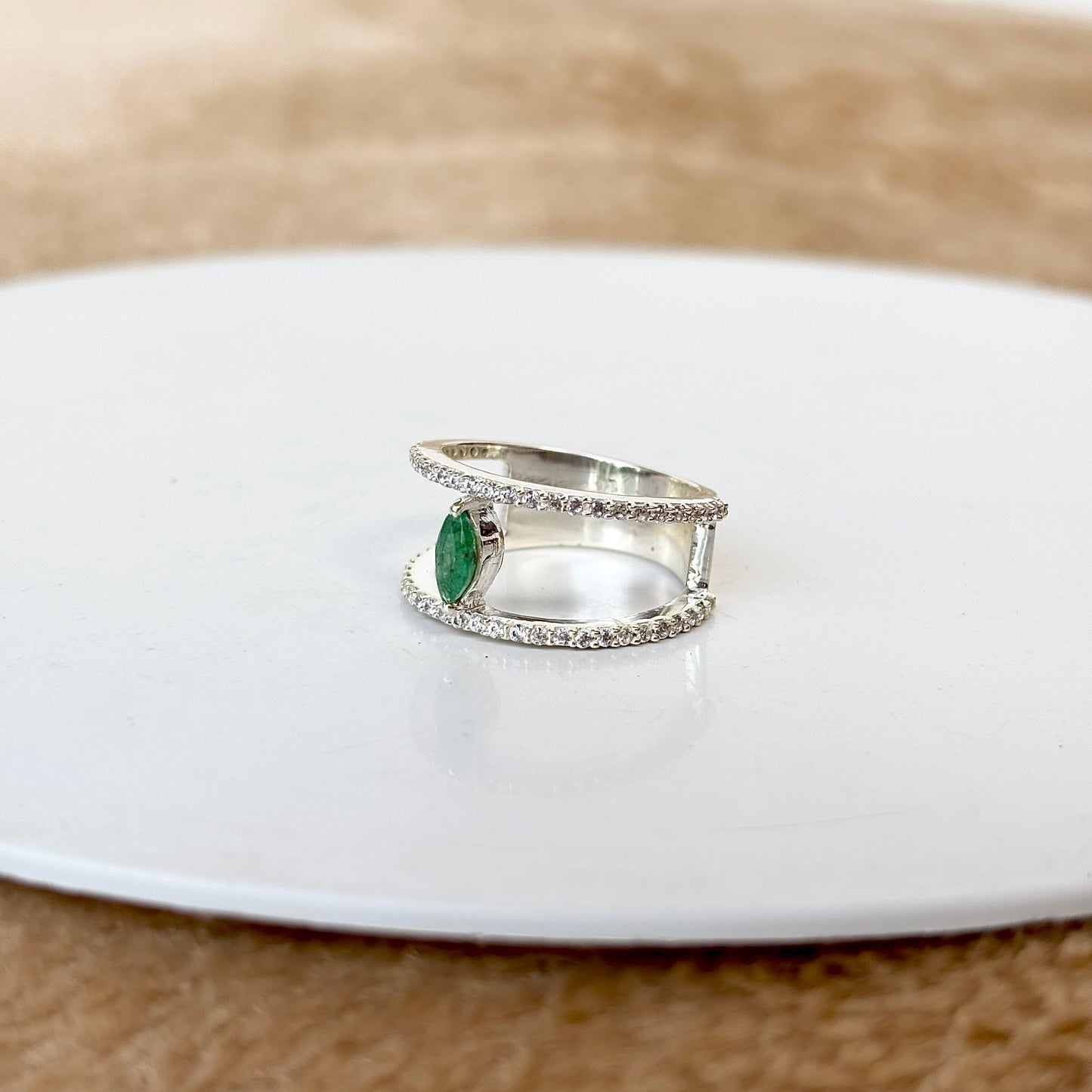 925 Silver Natural Emerald Ring - Bold & Beautiful